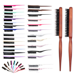 Brosse à cheveux en poils de sanglier à trois rangées avec queue pointue pour volumiser et boucler les coiffures chignon et les tenues de soirée - Product Image 1