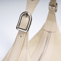 Nouveau Sac Hobo en Cuir Véritable Multicolore 2026 pour Femme – Sac Bandoulière Minimaliste en Forme de Croissant