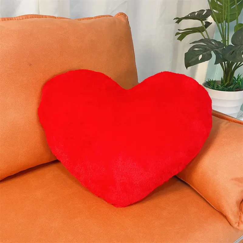 وسادة فخمة على شكل قلب أحمر لطيف ألعاب قذف الوسائد في عيد الحب وسادة فخمة للبنات