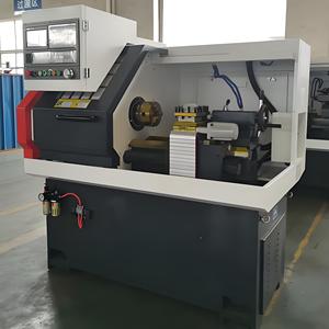 CK6130 es un Torno CNC Horizontal de Tamaño Pequeño para el Procesamiento de Metales y Mecanizado de Bancada Plana. - Product Image 5