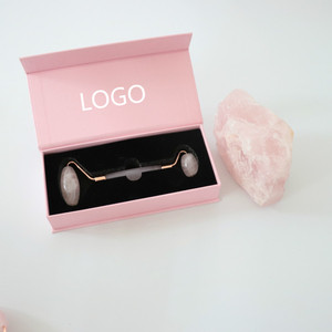 Rodillo Facial de Cuarzo Rosa Portátil y Gua Sha para Masaje Facial, Corporal y de Cuello, el Más Vendido en Amazon, Completo con Caja - Product Image 2