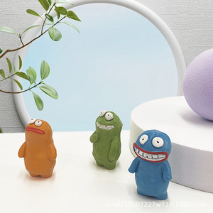Figurines miniatures de monstres de dessins animés en résine pour la décoration de bureau et de la maison, cadeau - Product Image 1