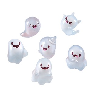 Nouveauté Creative Noctilucent Lucite Résine Charmes Mignon DIY Accessoires pour La Maison De Table Décoration Porte-clés En Vrac En Gros - Product Image 6