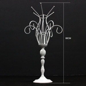 Reloj de arena marco abierto Reversible Pedestal Prop soporte de planta Alambre de Metal dorado en forma de <span class=keywords><strong>trompeta</strong></span> flor centro de mesa soporte para boda - Product Image 6