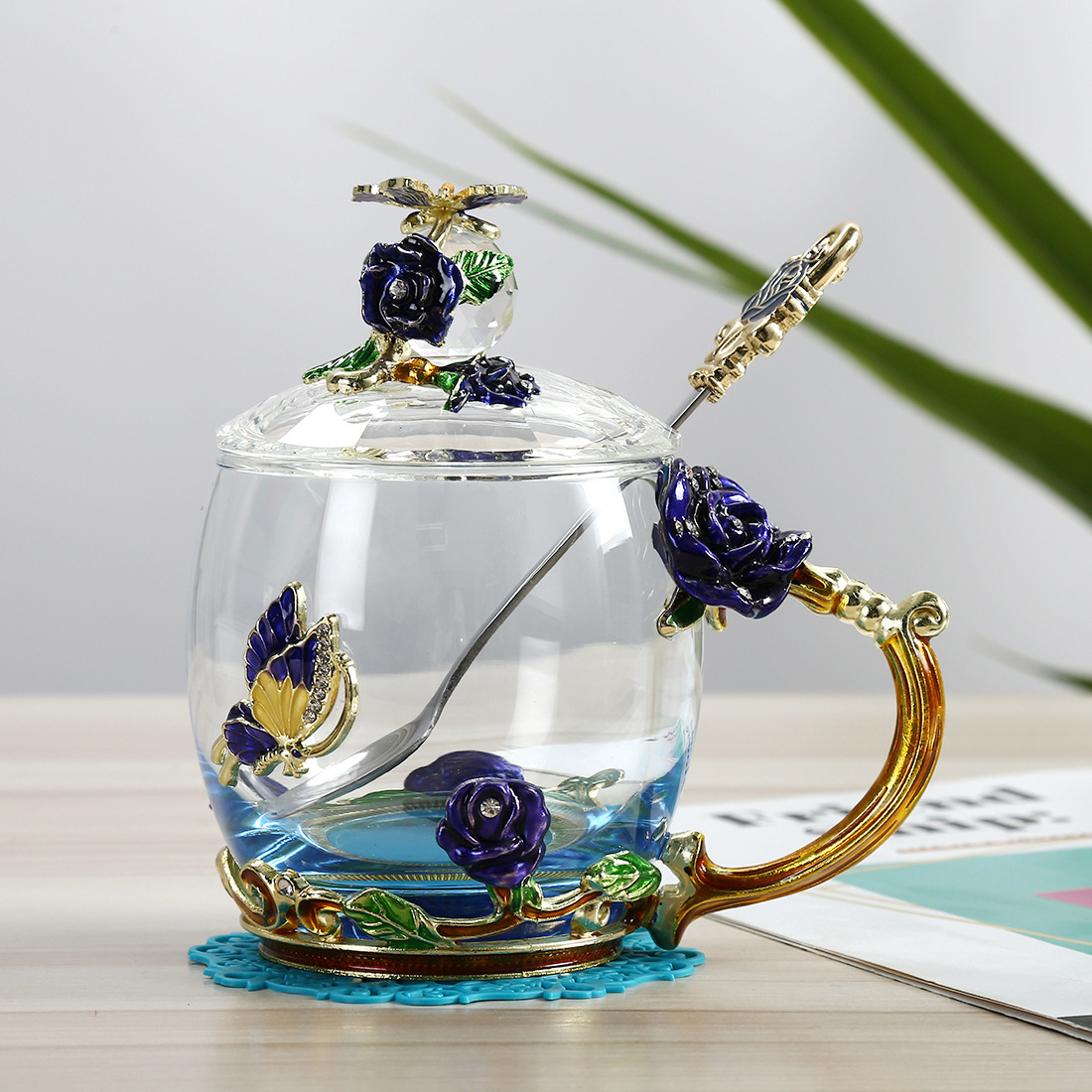 Short water cup with blue lid