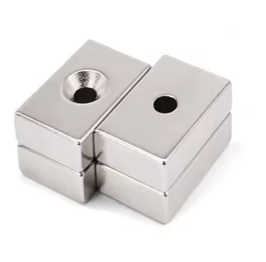 Imán de neodimio N52 bloque magnético avellanado personalizado superfuerte con agujero avellanado - Product Image 2