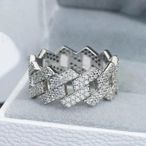 T0761 Anello di Lusso in Oro Bianco con Diamante Taglio Brillante Rotondo Colore D Naturale Unisex per Uso Quotidiano - Product Image 2