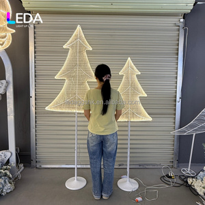 LEDA สินค้ามาใหม่ ของตกแต่งต้นคริสต์มาส ของตกแต่งงานแต่งงาน ของตกแต่งทางเดิน โคมไฟตั้งพื้น ไฟ LED สำหรับตกแต่งบ้านและงานอีเว้นท์ - Product Image 1