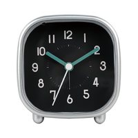 Horloge analogique silencieuse à quartz moderne en plastique argenté de 3,5 pouces avec affichage à aiguilles et veilleuse pour étudiants