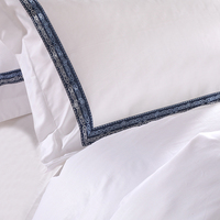Ensemble de literie blanc brodé de style européen luxueux et exquis, 100% coton 300TC pour la maison et l'hôtel, personnalisable