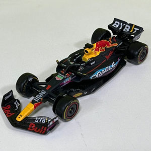 Modèle de voiture moulé sous pression <span class=keywords><strong>1</strong></span>:<span class=keywords><strong>43</strong></span> alliage <span class=keywords><strong>Red</strong></span> <span class=keywords><strong>Bull</strong></span> RB19 Miami <span class=keywords><strong>F1</strong></span> roue mobile métal métal modèle de voiture jouets - Product Image 6