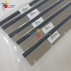 Cuchilla de Limpieza para Máquina SM74 WD de Alta Calidad M2.010.403, Longitud 822mm, 9 Orificios, para Impresión Offset Heidelberg - Product Image 3