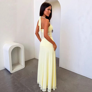 Elegante y Sexy Vestido de Noche con Cuello Halter y Espalda Descubierta, Estilo Cola de Pez, Color Sólido, Cintura Ajustada, Transparencias, Ideal para Banquetes y Eventos Casuales - Product Image 2