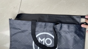 กระเป๋าช้อปปิ้งแบบมีซิป ขนาดกลาง หูหิ้วทำจากสายใย PP - Product Image 3