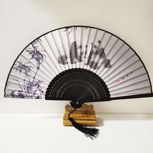 Abanicos de Seda Chinos Hechos a Mano de 21 cm, Abanicos de Bambú Portátiles Ecológicos para Mujer, Diseño de Dibujos Animados de Flores y Ángeles para Verano - Product Image 2
