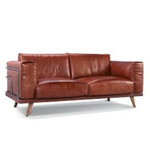 Sofá Chesterfield Tradicional Industrial y Vintage de Madera Maciza y Cuero Genuino para Sala de Estar de Apartamento o Villa, 3 Plazas - Product Image 1