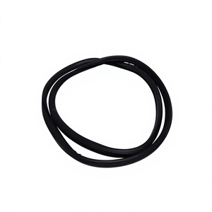 Pare-brise coupe-froid 84611M80151 84611-80101 Gypsy pour pièces de rechange de moteur Maruti Suzzukie - Product Image 1
