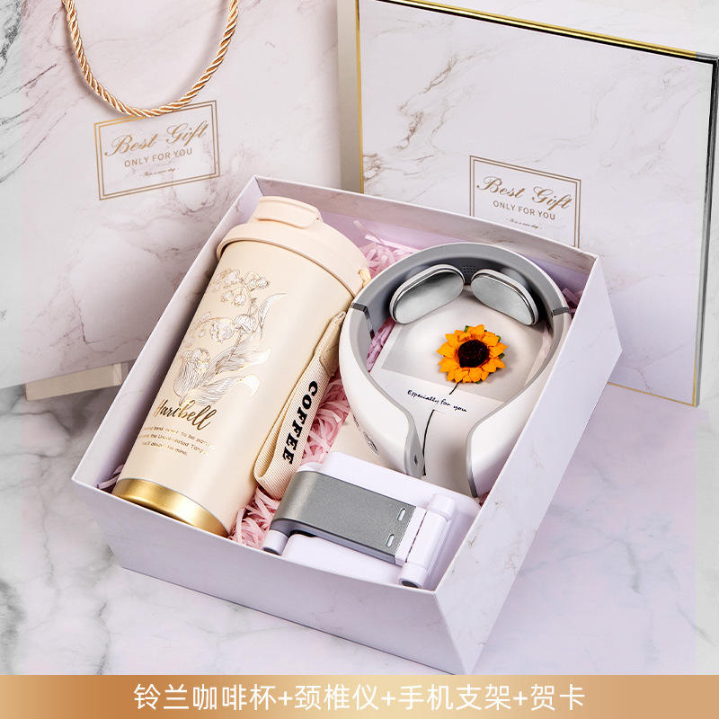 [ชุดเซ็ตสี่ชิ้นสีขาว] การ์ดอวยพรลายดอกลิลลี่แห่งหุบเขา ถ้วยกาแฟ ที่นวดคอ ที่วางโทรศัพท์