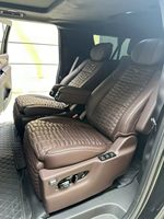 Sièges VIP de luxe personnalisables avec réfrigérateurs intégrés pour les conversions de Cadillac Escalade et GMC Yukon SUV ; Sièges électriques.