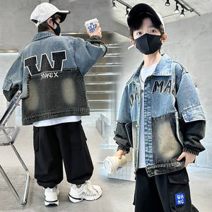 Nouvelle collection Printemps/Automne 2026 : Ensemble en jean brodé pour garçons avec <span class=keywords><strong>veste</strong></span> à motif lettres – Haut polyvalent tendance pour enfants et adolescents - Product Image 4