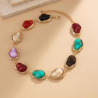 Parure de collier ras-du-cou et boucles d'oreilles pendantes vintage multicolores en pierres précieuses - Collier statement en alliage plaqué or avec résine en forme de goutte pour mariage et fiançailles