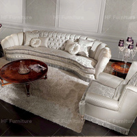 Kunden spezifische getuftete runde C-förmige Stoff-Sofa garnitur Wohnzimmer Halbmond gebogene Couch Elegantes kreisförmiges Design
