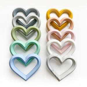 Mordedor <span class=keywords><strong>de</strong></span> Silicona en Forma <span class=keywords><strong>de</strong></span> Corazón, Libre <span class=keywords><strong>de</strong></span> BPA, para Bebés, Juguete Masticable Suave para Calmar y Aliviar la Dentición - Product Image 1