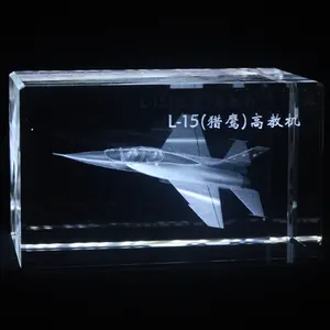 Kristall würfel laser gravierte Hubschrauber Souvenir gravierte Kristall Hubschrauber zum Verkauf