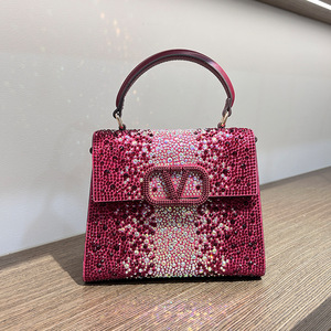 Новая модная сумочка с бриллиантами, полностью инкрустированная стразами, маленькая квадратная сумка с застежкой-кнопкой, нишевая модель. - Product Image 6