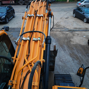 Excavatrice Hyundai 220LC-9s d'occasion, 220LC, pelle sur chenilles d'occasion, pièces de machine lourde d'origine - Product Image 6