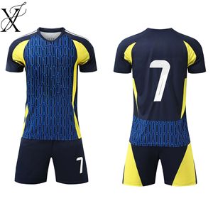 Uniformes de Fútbol Personalizados al por Mayor, Tela de Alta Calidad, Procesamiento de Alta Calidad, Según los Requisitos del Cliente - Product Image 1