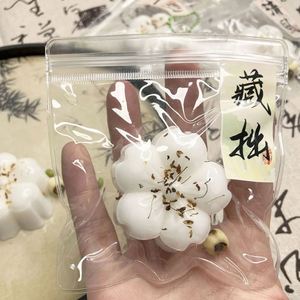 Popular Juguete Antiestrés de Simulación de Pastel de Osmanthus, Colgante Antiestrés, Regalo - Product Image 4