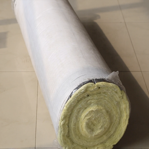 Rouleaux de <span class=keywords><strong>laine</strong></span> de <span class=keywords><strong>verre</strong></span> de <span class=keywords><strong>120mm</strong></span> Couverture isolante en <span class=keywords><strong>laine</strong></span> de <span class=keywords><strong>verre</strong></span> noire avec papier kraft - Product Image 4