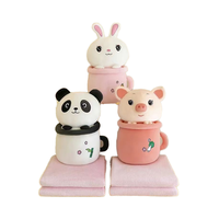 Vente en gros 2 en 1 : Tasse à thé au lait mignonne en forme de lapin avec couverture pour la décoration de la maison, coussin en peluche panda cochon panda