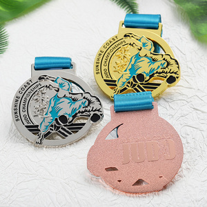Nuove Medaglie Personalizzate in Lega di Zinco Placcate Oro, Argento e Bronzo con Smalto 3D per Premiazioni di Judo, Medaglie Sportive in Metallo Personalizzabili - Product Image 3