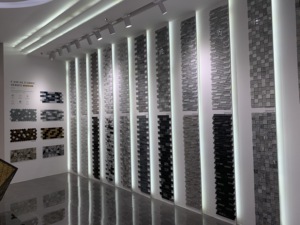 Màu đen và trắng sản phẩm khảm thủy tinh tắm sàn giá thấp gốm hồ bơi Gạch Mosaic cho sàn - Product Image 5