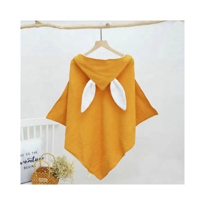 Serviette <span class=keywords><strong>de</strong></span> <span class=keywords><strong>bain</strong></span> à capuche pour bébé en coton biologique GOTS, avec adorables oreilles <span class=keywords><strong>de</strong></span> lapin, <span class=keywords><strong>cape</strong></span> pour nouveau-né, couleur personnalisable, forme carrée, tissée, séchage rapide, pour usage domestique - Product Image 3