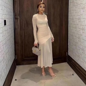 Abito africano plissettato Plus Size a vita alta da donna nuovo a <span class=keywords><strong>maniche</strong></span> <span class=keywords><strong>lunghe</strong></span> in pizzo tinta unita satinato con motivo floreale ricamato - Product Image 5