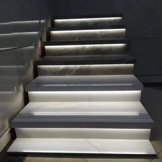 Hilite Hoge Glossy Full Body Carrara Marmer Look Floor Porselein Trappen Ontwerp Foshan Tegels Trap Stappen Tegels