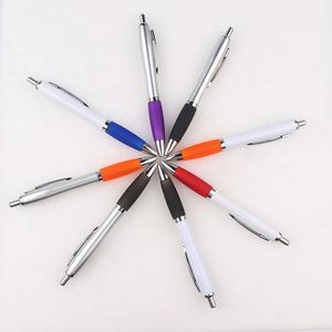 Stylo à bille en plastique de haute qualité avec grip en caoutchouc souple, impression personnalisée du logo - Product Image 2