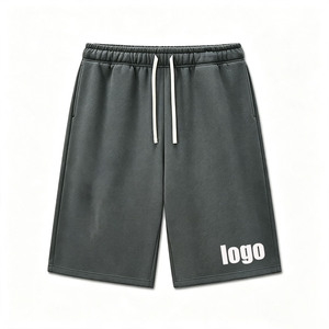 Pantalon Capri de survêtement 7/8 ample pour homme avec logo brodé, coupe oversize, jambe large, en molleton bouclette, personnalisable OEM - Product Image 2