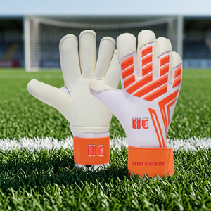 Gants de gardien de but de football de qualité supérieure, super doux et résistants, pour l'entraînement, en vente, personnalisables. - Product Image 4