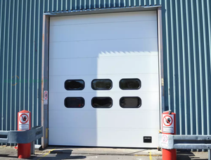 Porta Sezionale Industriale Elettrica Isolata Compatta a Basso Prezzo per Spazi Stretti in Fabbriche - Product Image 4
