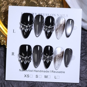 10 faux ongles noirs de style rétro français, faits à la main, prêts à poser, pré-dessinés, pour un look européen et américain - Product Image 5
