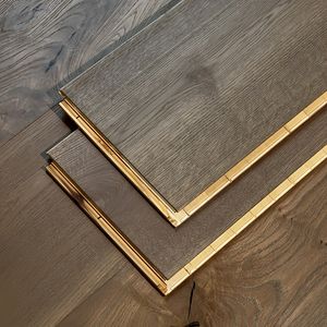 Pavimento in Legno Ingegnerizzato con Struttura Multistrato in Impiallacciatura di Rovere Europeo, Spessore 12mm, per Casa e Ufficio - Product Image 1