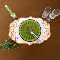 Sets de table en coton et lin brodés à la main avec bord festonné, doux, élégants et luxueux pour les mariages et les fêtes