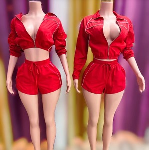 Peeqi HR25020 verano 2025 Sexy moda <span class=keywords><strong>mujer</strong></span> chándal conjunto de pantalones cortos de dos piezas <span class=keywords><strong>chaqueta</strong></span> de manga larga pantalones cortos <span class=keywords><strong>traje</strong></span> de 2 piezas para <span class=keywords><strong>mujer</strong></span> - Product Image 1