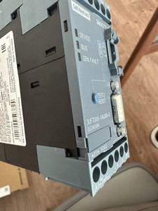 Partie 3UF7000-1AB00-0 SIRIUS SIMOCODE Pro C Unité de base du système de gestion des moteurs : protège, surveille et contrôle les moteurs - Product Image 6