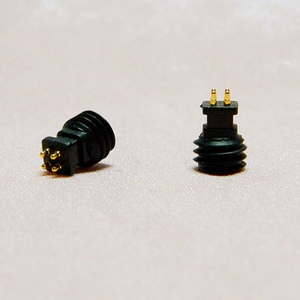 Adaptateur de broches d'écouteurs 4 broches plaqué or pour casque JH AUDIO JH24 LAYLA <span class=keywords><strong>Angie</strong></span> AKR03 - Product Image 2