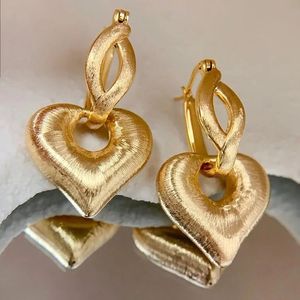 Pendientes Xinfly de Oro de 18K con Forma de Corazón, Acabado Cepillado, Oro Au750 Genuino, Desmontables, Multiusos, para el Uso Diario de Mujeres, Ideales para Regalo - Product Image 4